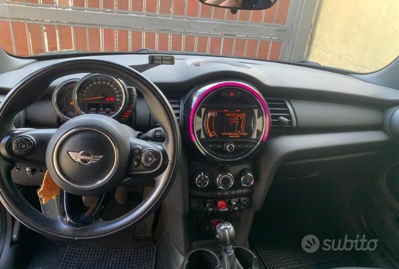 Usata Mini ONE 102 CV (75 kW) 2015 Verde Utilitaria
