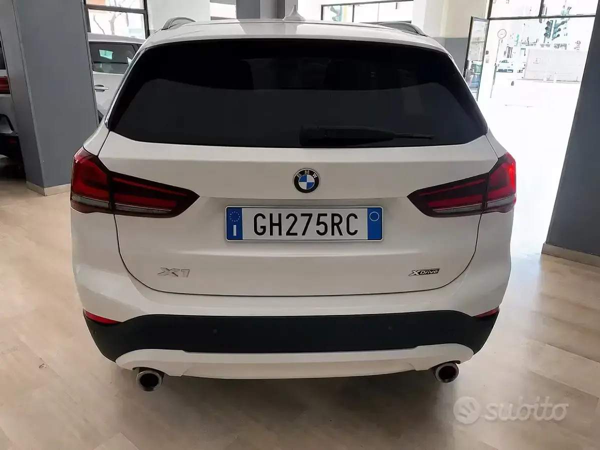 Usata BMW X1 Sport Line 150 CV (110 kW) 2022 Grigio SUV