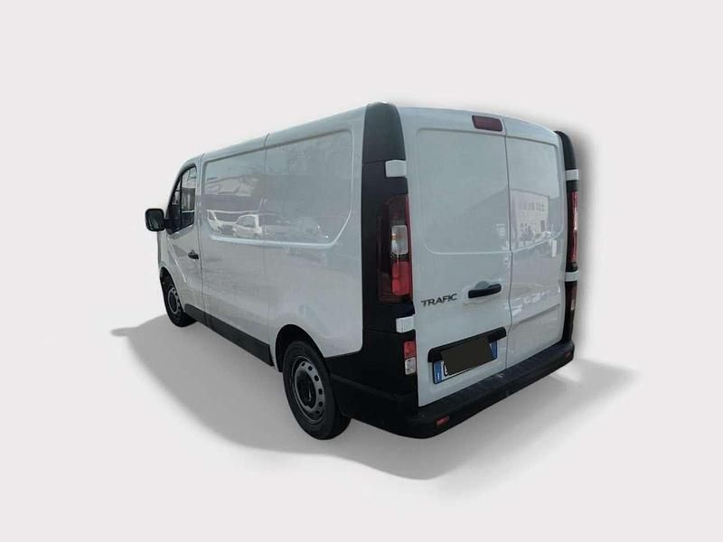 Usata Renault Trafic 110 CV (80 kW) 2022 Bianco Monovolume