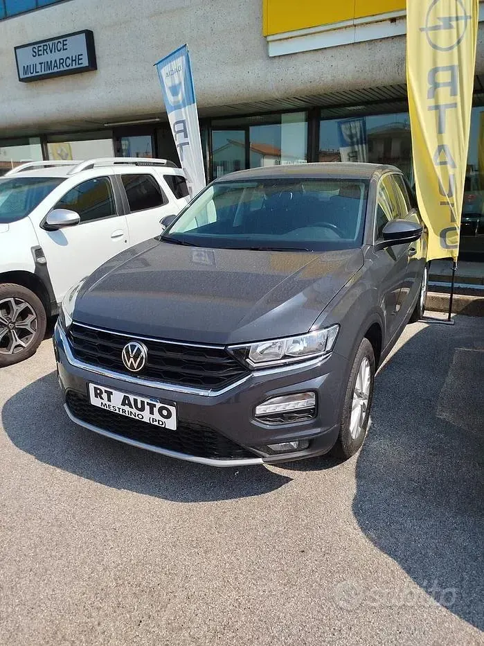 Usata VW T-Roc Business 110 CV (80 kW) 2021 Grigio SUV