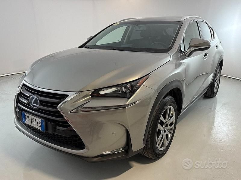 Sonic titanium Usata 2015 Lexus NX300h Sport Line SUV | 20.900 € (Buon prezzo) - Immagine 1/4