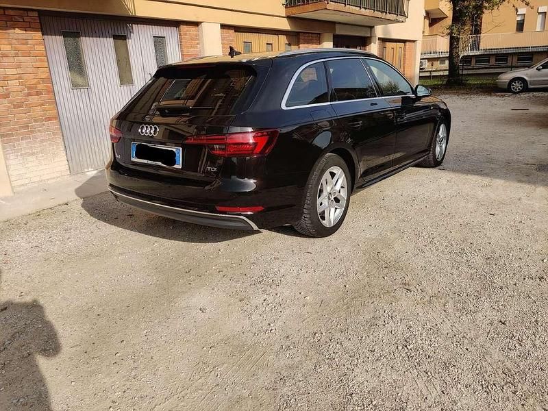 Usata Audi A4 Design 150 CV (110 kW) 2018 Station wagon