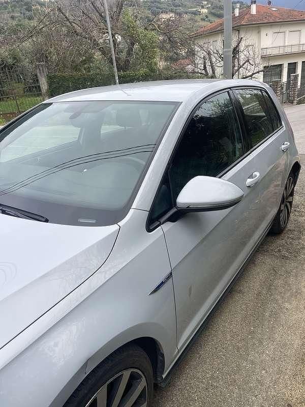 Usata VW Golf VII GTE 150 CV (110 kW) 2017 Blu/azzurro Berlina