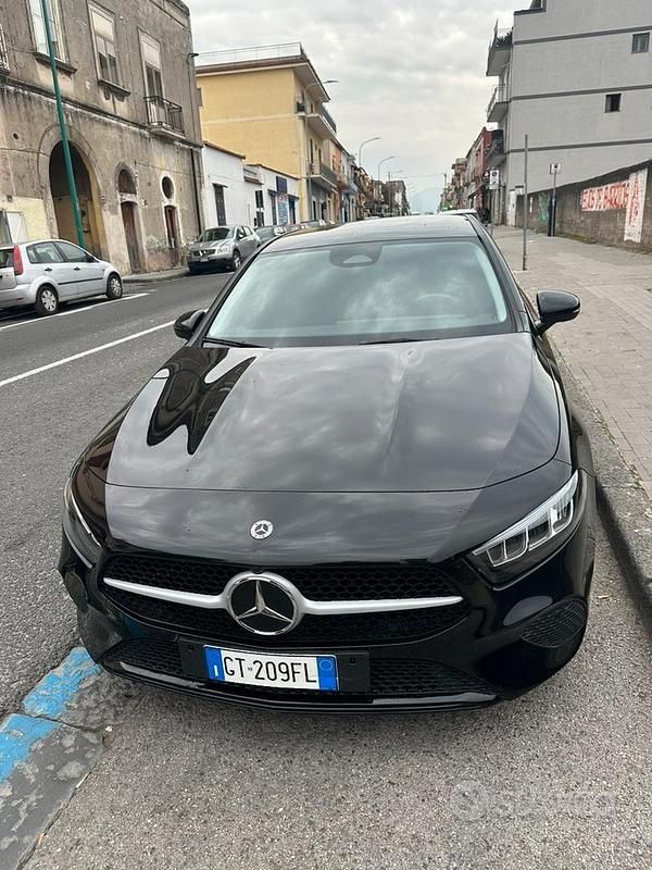 Usata Mercedes 180 116 CV (85 kW) 2024 Nero Berlina