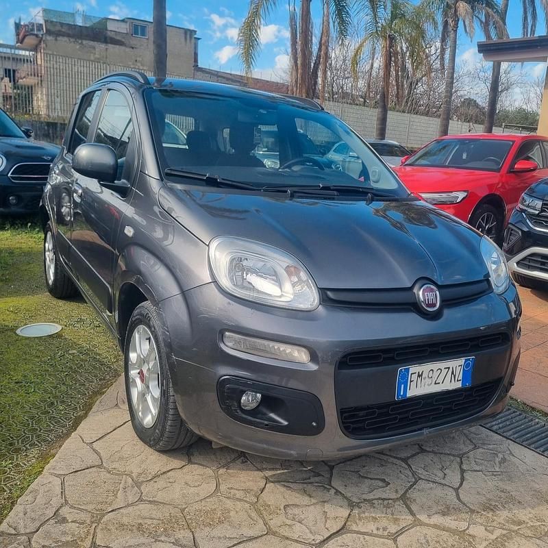 Usata Fiat Panda Lounge 95 CV (69 kW) 2018 Grigio Utilitaria
