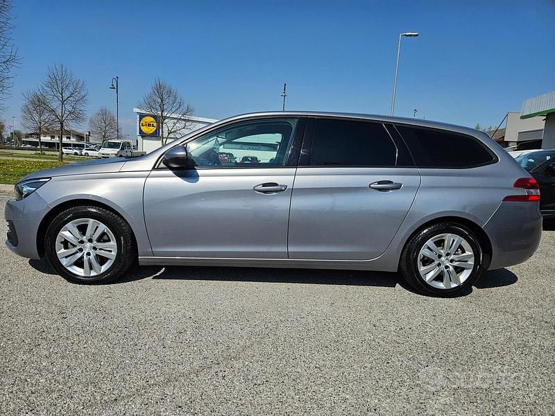 Usata Peugeot 308 120 CV (88 kW) 2018 Grigio Station wagon