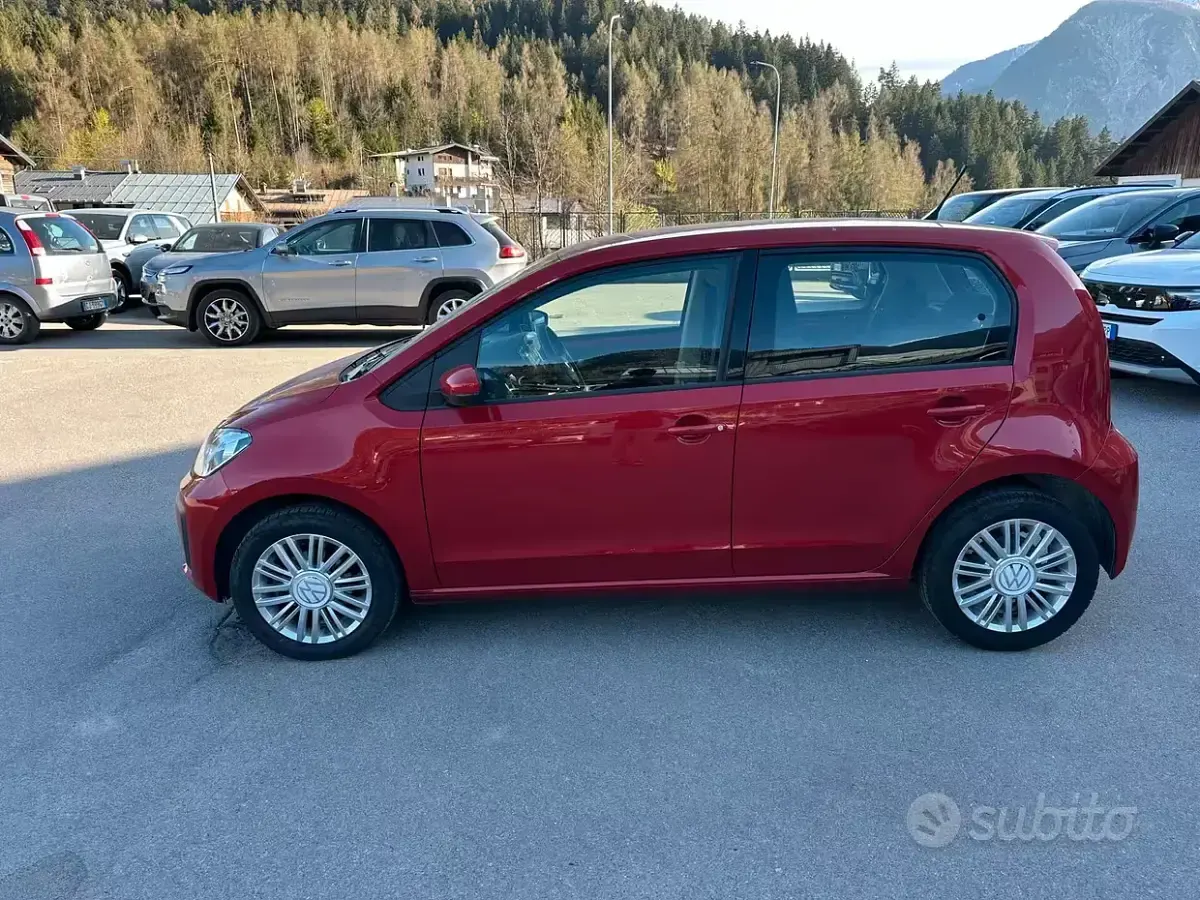 Usata VW up! Sport 65 CV (47 kW) 2022 Rosso Utilitaria