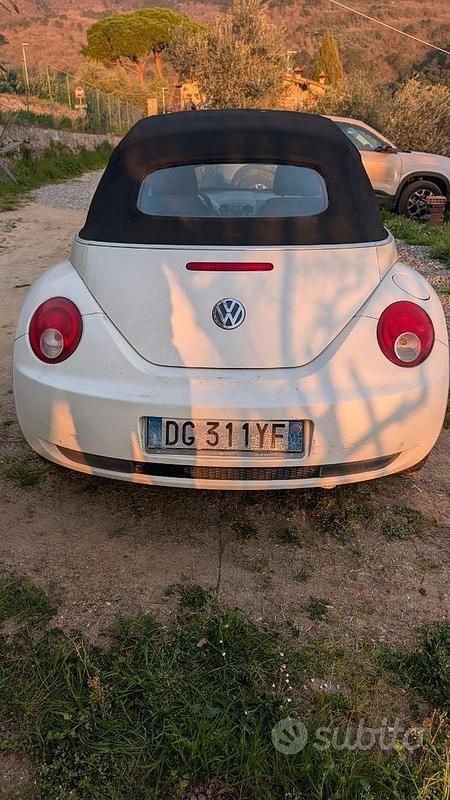 Usata VW New Beetle 105 CV (77 kW) 2007 Utilitaria