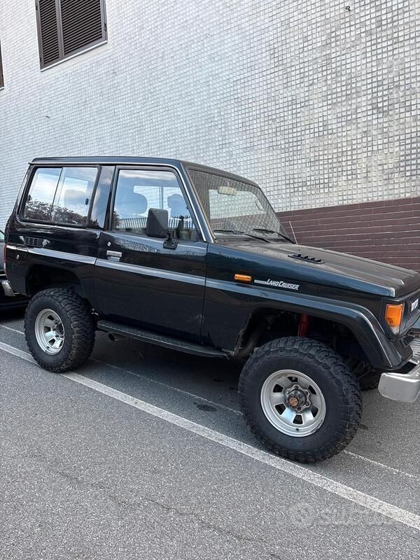 Usata Toyota Land Cruiser 86 CV (63 kW) 1989 Nero SUV