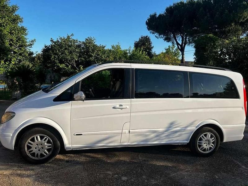 Usata Mercedes Viano 150 CV (110 kW) 2004 Bianco Monovolume
