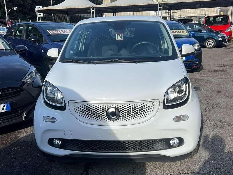 Usata Smart ForFour Passion 90 CV (66 kW) 2019 Bianco Utilitaria
