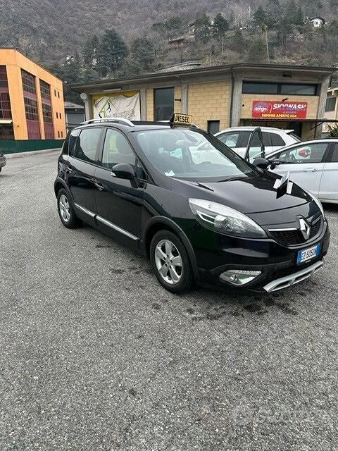 Nero Usata 2015 Renault Scénic III XMOD Monovolume | 9000 € (Molto cara) - Immagine 1/4