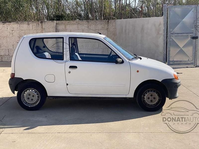 Usata Fiat Seicento 39 CV (28 kW) 1999 Bianco Utilitaria