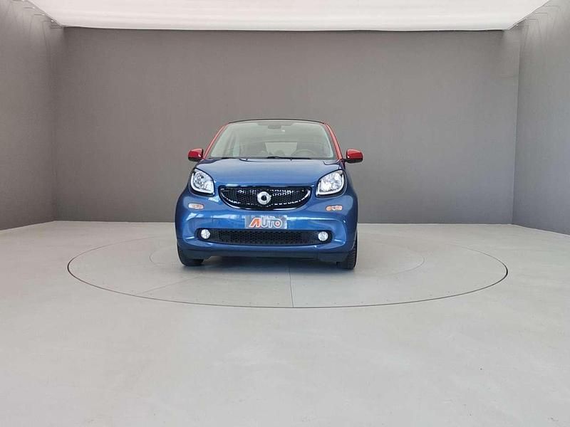Usata Smart ForTwo Coupé Basis 90 CV (66 kW) 2019 Blu / rosso Coupé