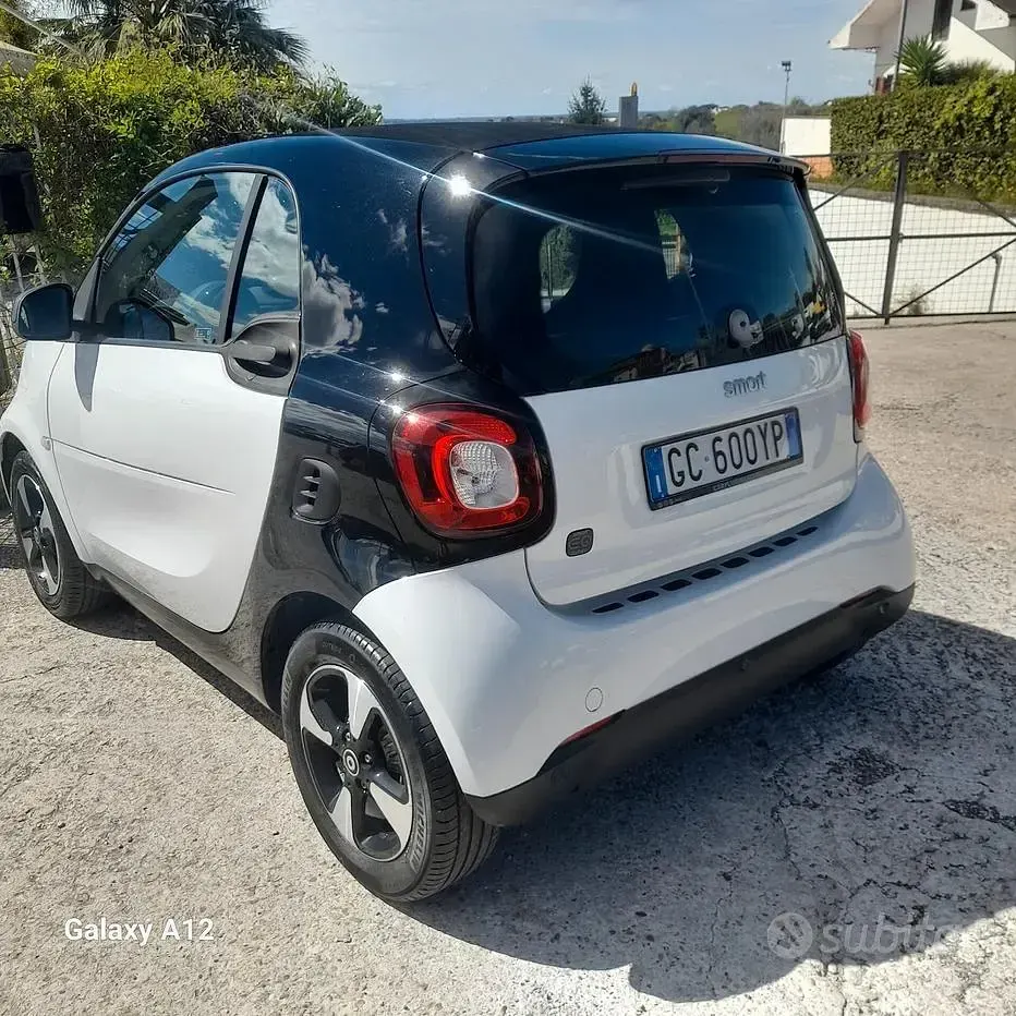 Usata Smart ForTwo Electric Drive Passion 41 kW (56 CV) 2021 Bianco Berlina