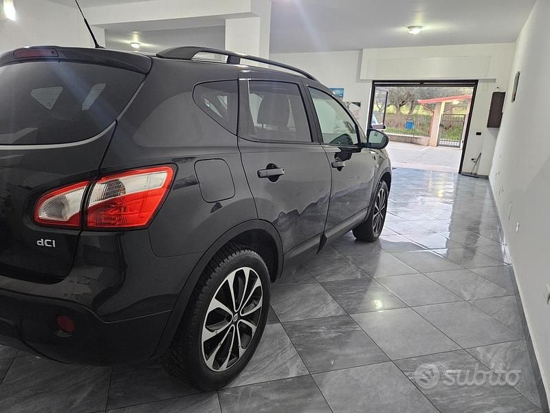 Usata Nissan Qashqai Tekna 110 CV (80 kW) 2013 Nero SUV