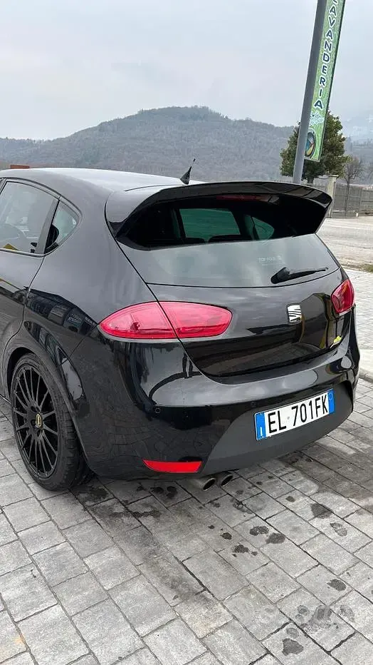 Usata Seat Leon FR 170 CV (125 kW) 2012 Berlina