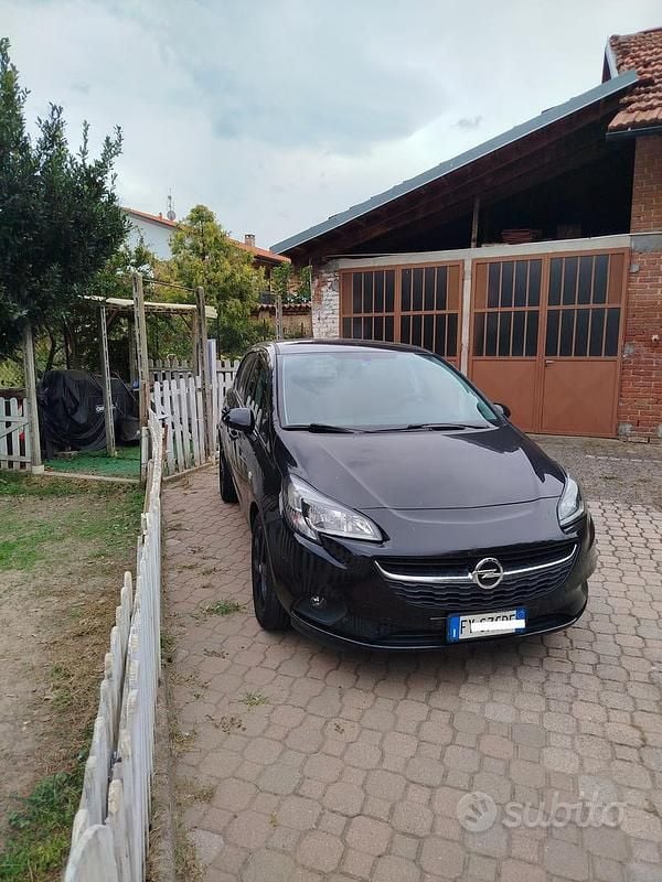 Usata Opel Corsa 90 CV (66 kW) 2019 Nero Berlina