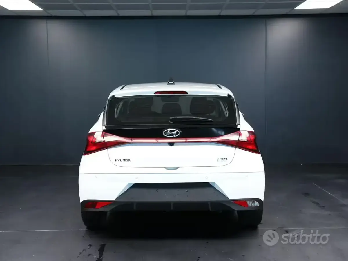 Usata Hyundai i20 84 CV (61 kW) 2023 Bianco Utilitaria