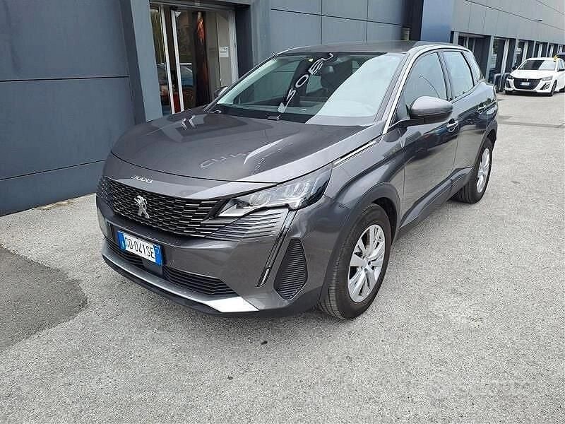 Usata Peugeot 3008 Business-Line 130 CV (95 kW) 2021 Grigio SUV