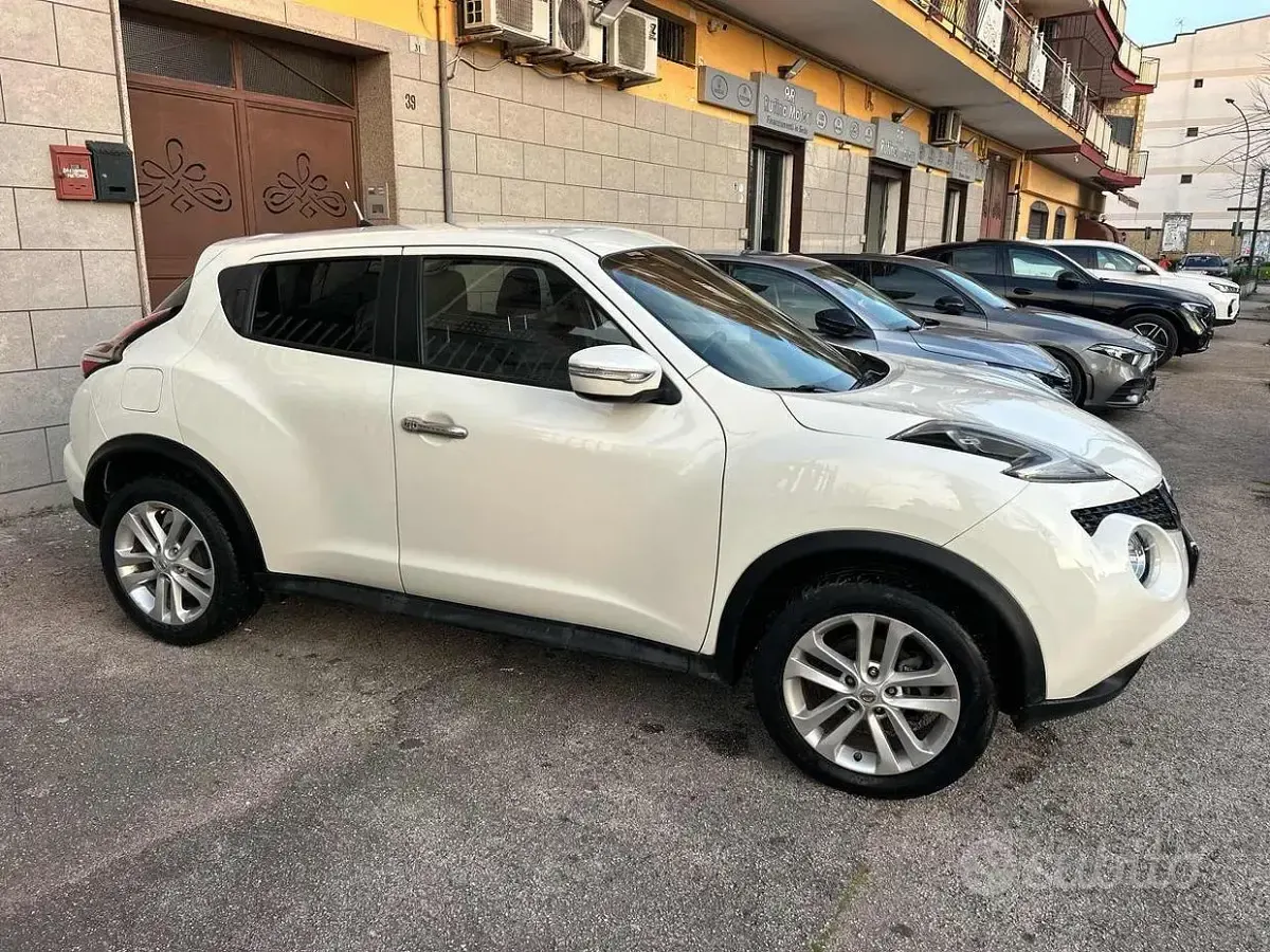 Usata Nissan Juke N-Connecta 110 CV (80 kW) 2016 Bianco SUV
