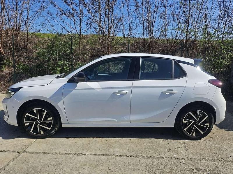 Usata Opel Corsa 101 CV (74 kW) 2025 Bianco Utilitaria