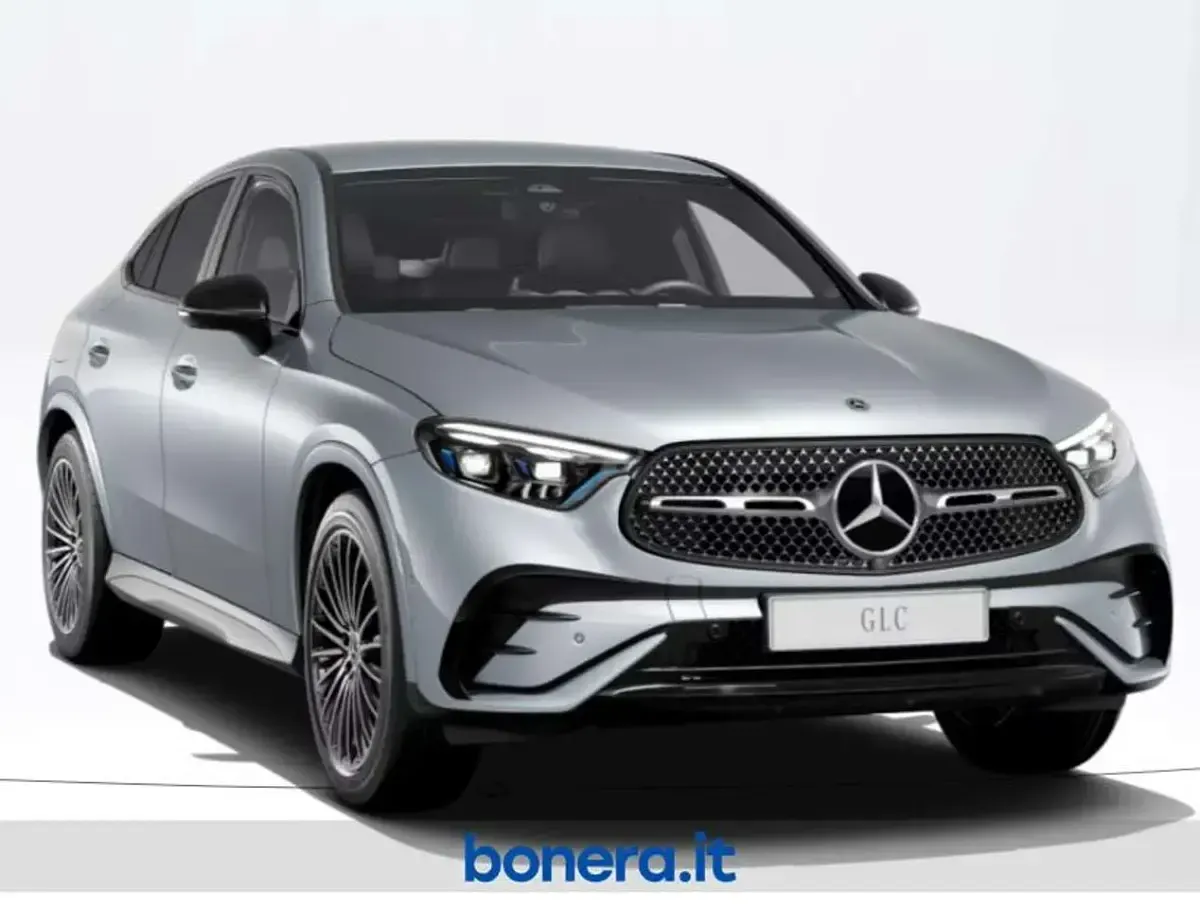 Nuova Mercedes GLC300e Advanced 313 CV (230 kW) 2026 Argento hightech metallizzato SUV