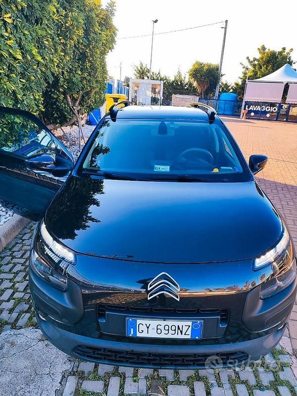 Usata Citroën C4 Cactus 92 CV (67 kW) 2016 Nero Utilitaria
