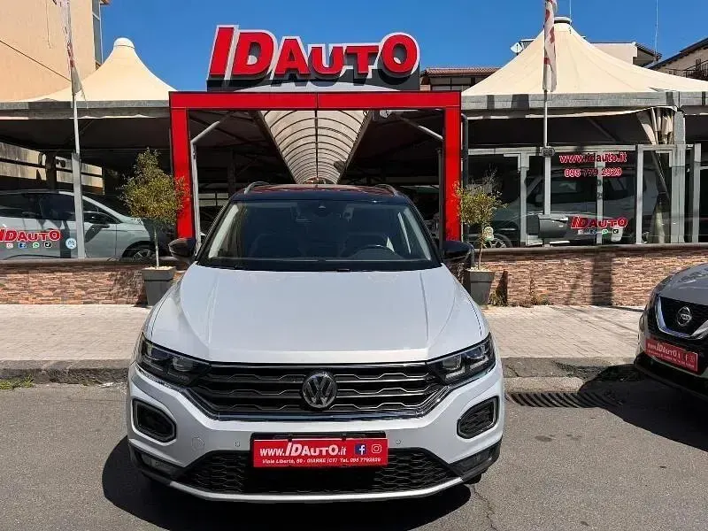 Usata VW T-Roc Advance 150 CV (110 kW) 2018 Argento SUV