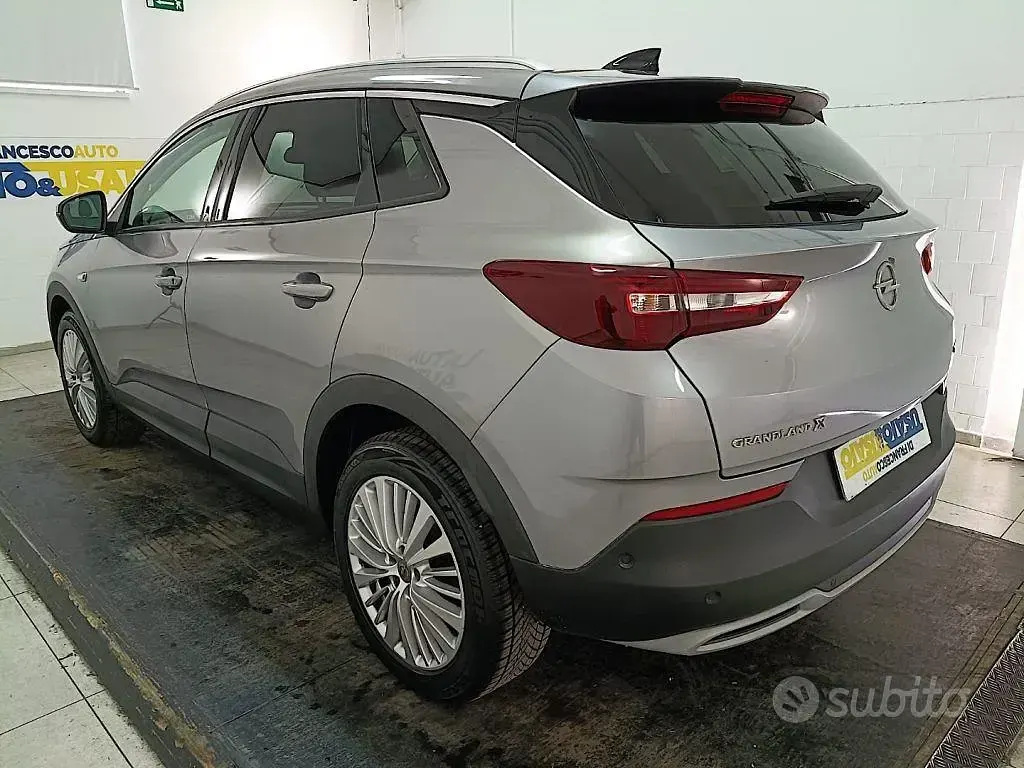 Usata Opel Grandland X S 120 CV (88 kW) 2018 Grigio metallizzato SUV