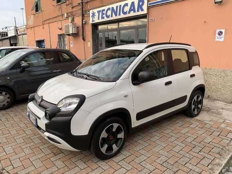 Usata Fiat Panda Cross Cross 69 CV (50 kW) 2020 Bianco Utilitaria