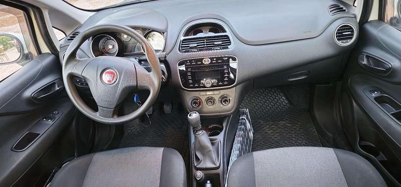 Usata Fiat Punto Lounge 69 CV (50 kW) 2016 Utilitaria