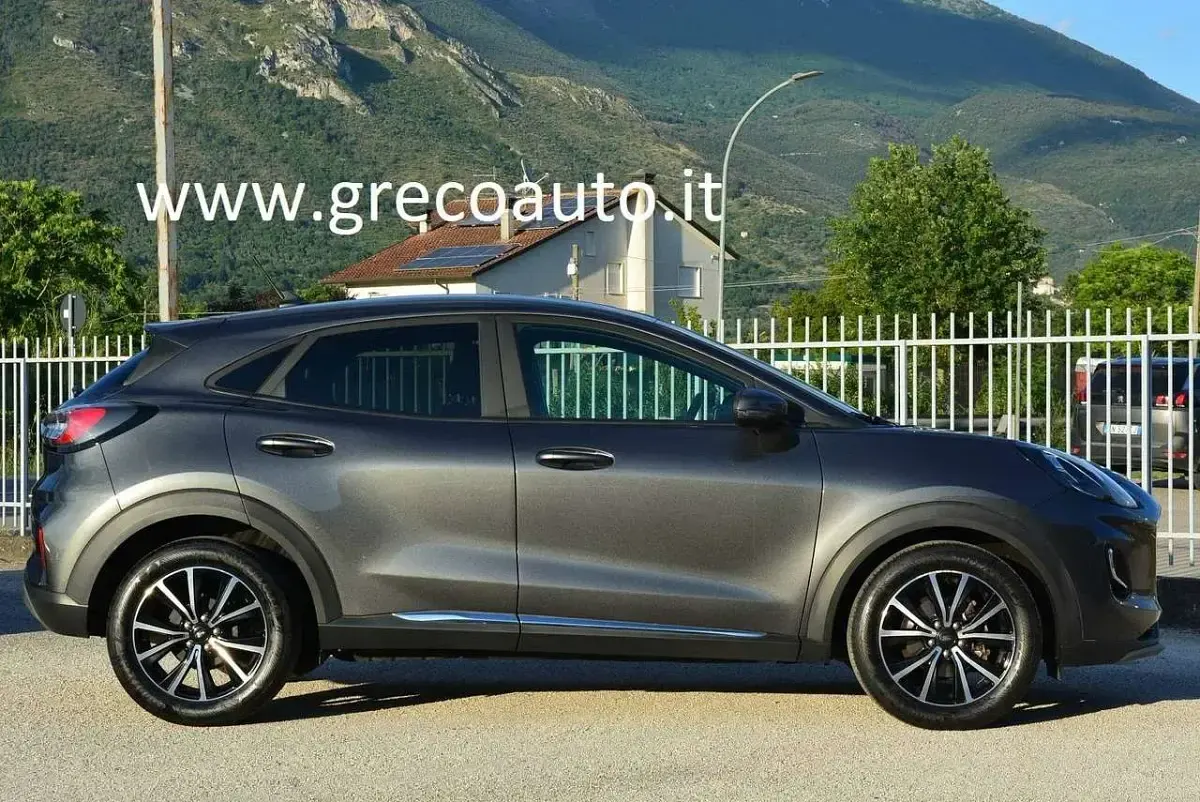 Usata Ford Puma Titanium 125 CV (91 kW) 2022 Magnetic grey SUV