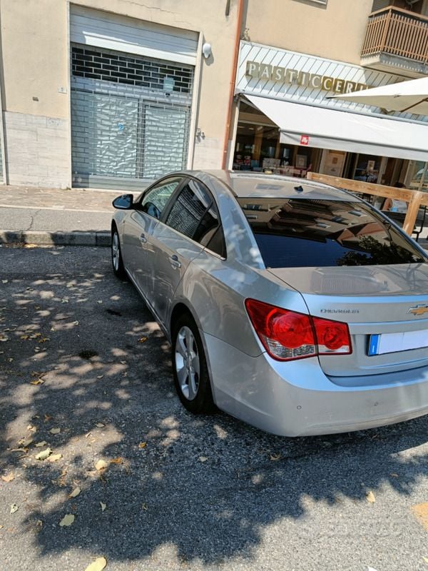 Usata Chevrolet Cruze 163 CV (119 kW) 2011 Grigio Berlina