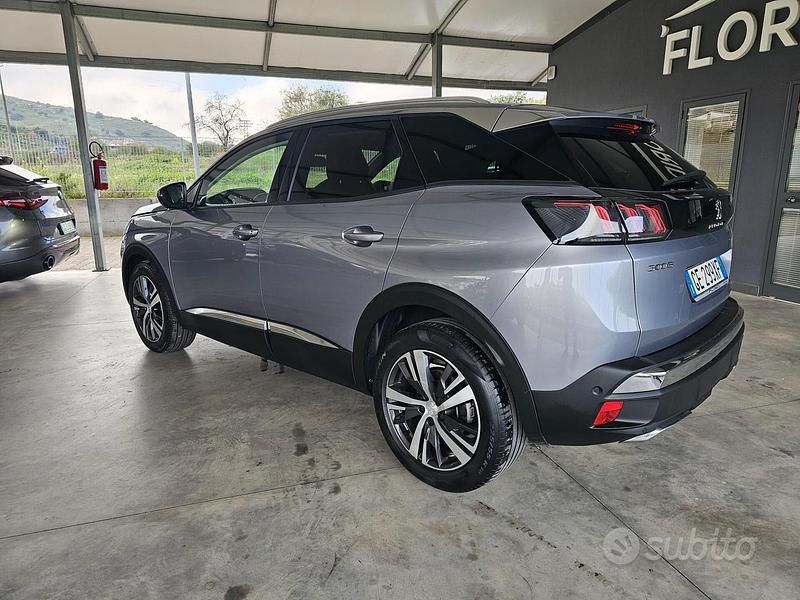 Usata Peugeot 3008 Allure 130 CV (95 kW) 2021 Grigio SUV