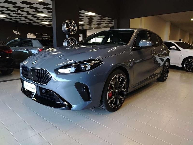 Usata BMW 118 M Sport 150 CV (110 kW) 2025 Grigio Utilitaria