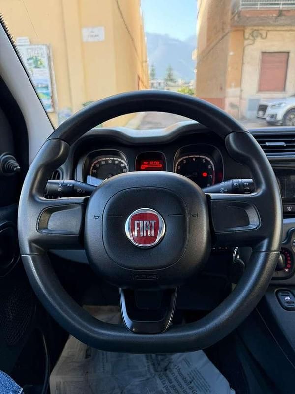 Usata Fiat Panda Connect 69 CV (50 kW) 2020 Nero Utilitaria