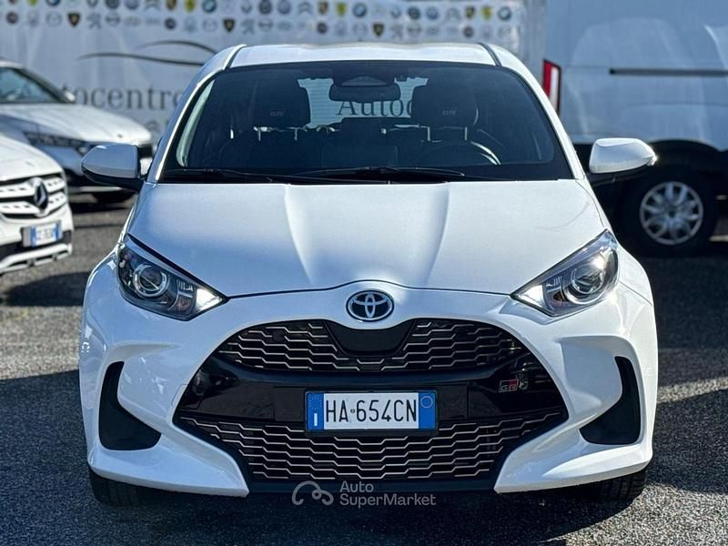 Usata Toyota Yaris Sport 116 CV (85 kW) 2025 Bianco Utilitaria