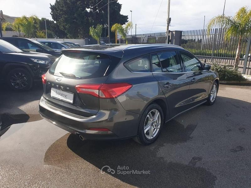 Begagnad Ford Focus Business Edition 120 HK (88 kW) 2020 Grå Kombi