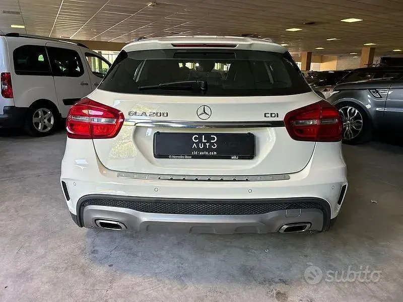 Usata Mercedes GLA200 Premium 136 CV (100 kW) 2014 Bianco SUV