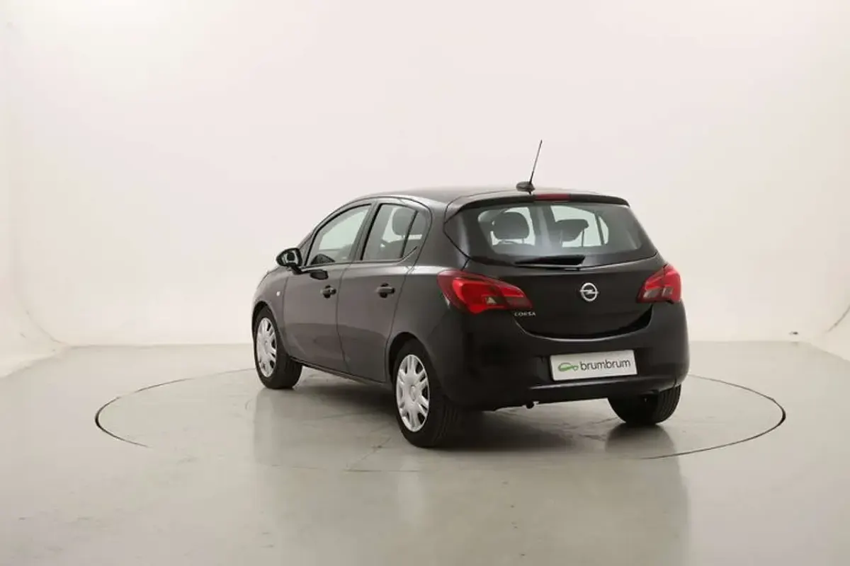 Usata Opel Corsa 90 CV (66 kW) 2018 Nero Utilitaria
