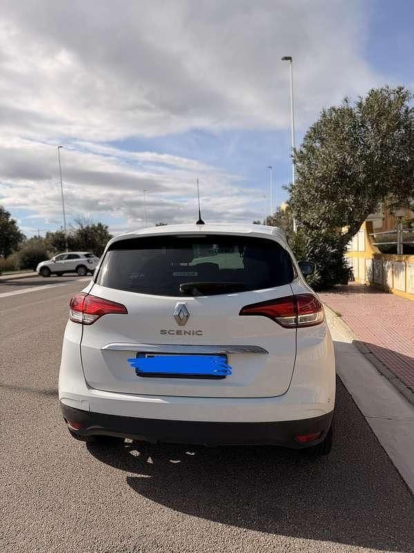 Usata Renault Scénic IV Intens 110 CV (80 kW) 2017 Monovolume
