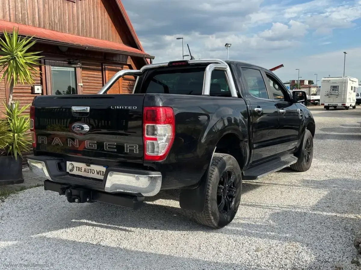 Usata Ford Ranger Limited 170 CV (125 kW) 2021 Nero Pick-up