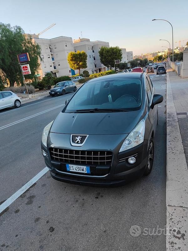Usata Peugeot 3008 112 CV (82 kW) 2013 Grigio Monovolume