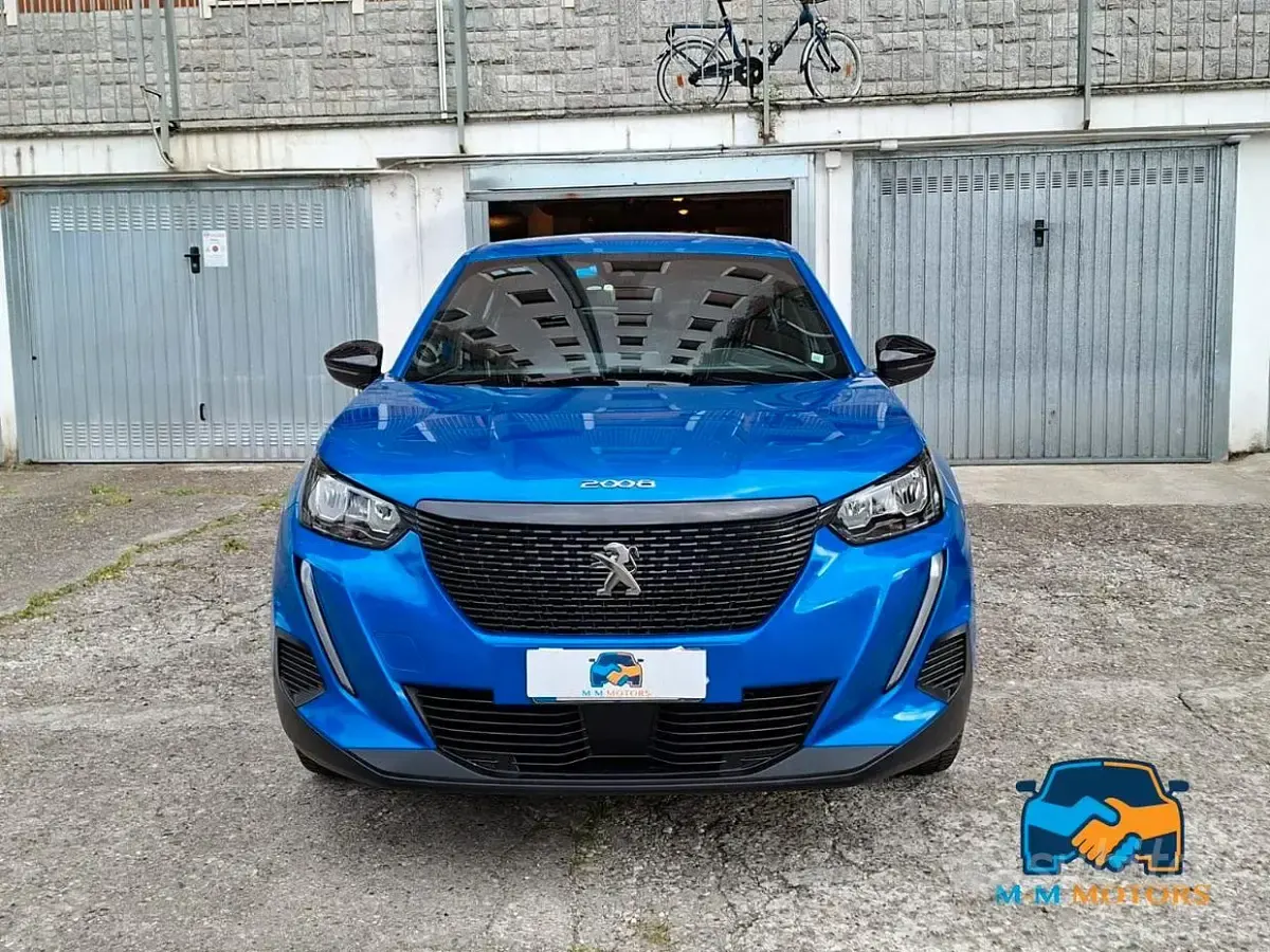 Usata Peugeot 2008 Allure 102 CV (75 kW) 2023 Blu SUV