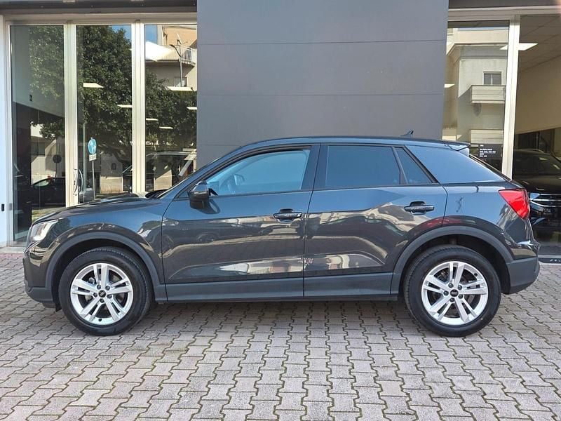 Usata Audi Q2 Business 116 CV (85 kW) 2023 Grigio SUV