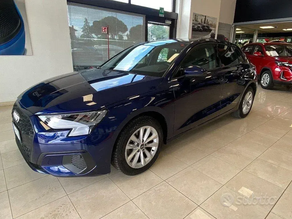 Usata Audi A3 Business 116 CV (85 kW) 2022 Blu Berlina