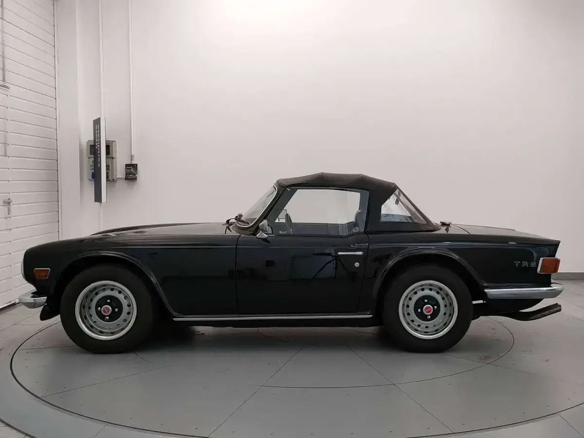 Usata Triumph TR6 150 CV (110 kW) 1974 Nero Cabrio