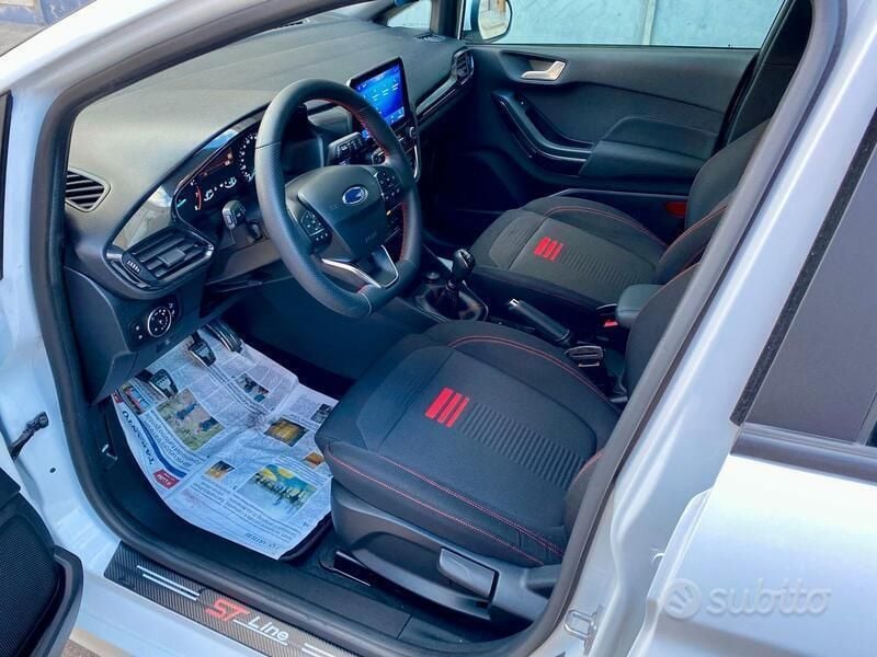 Usata Ford Fiesta ST-Line 125 CV (91 kW) 2023 Bianco Utilitaria