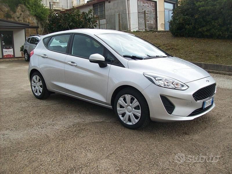 Usata Ford Fiesta Vignale 85 CV (62 kW) 2018 Grigio Utilitaria